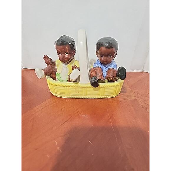 Vintage 1950's Americana Salt & Pepper Girl + Boy in Basket Betsons Japan - Picture 1 of 15